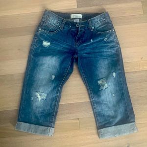 Women’s capri jeans